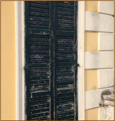 Infissi prima del restauro