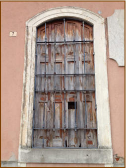 Infissi prima del restauro