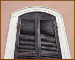 Infissi prima del restauro