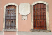 Infissi prima e dopo il restauro 